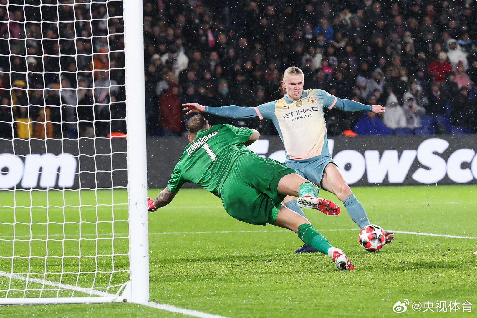 B体育体育投注-曼城中场核心受伤，球队挑战添难度