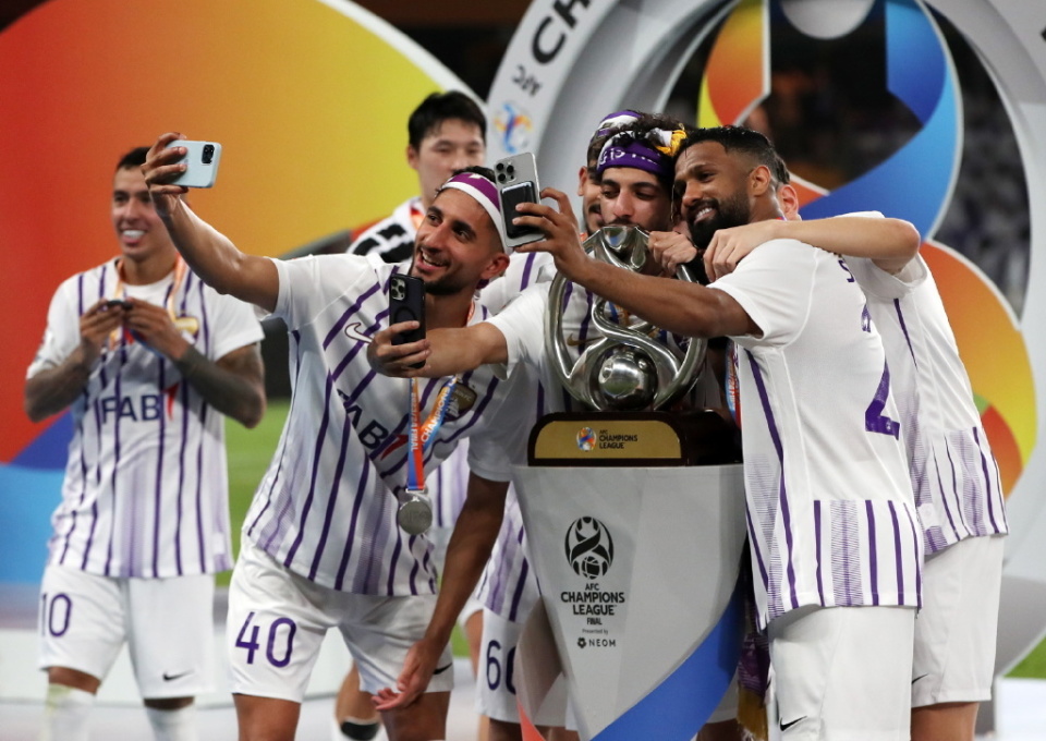 B体育体育娱乐-欧洲精英球队交锋，足球魅力再次展现的简单介绍