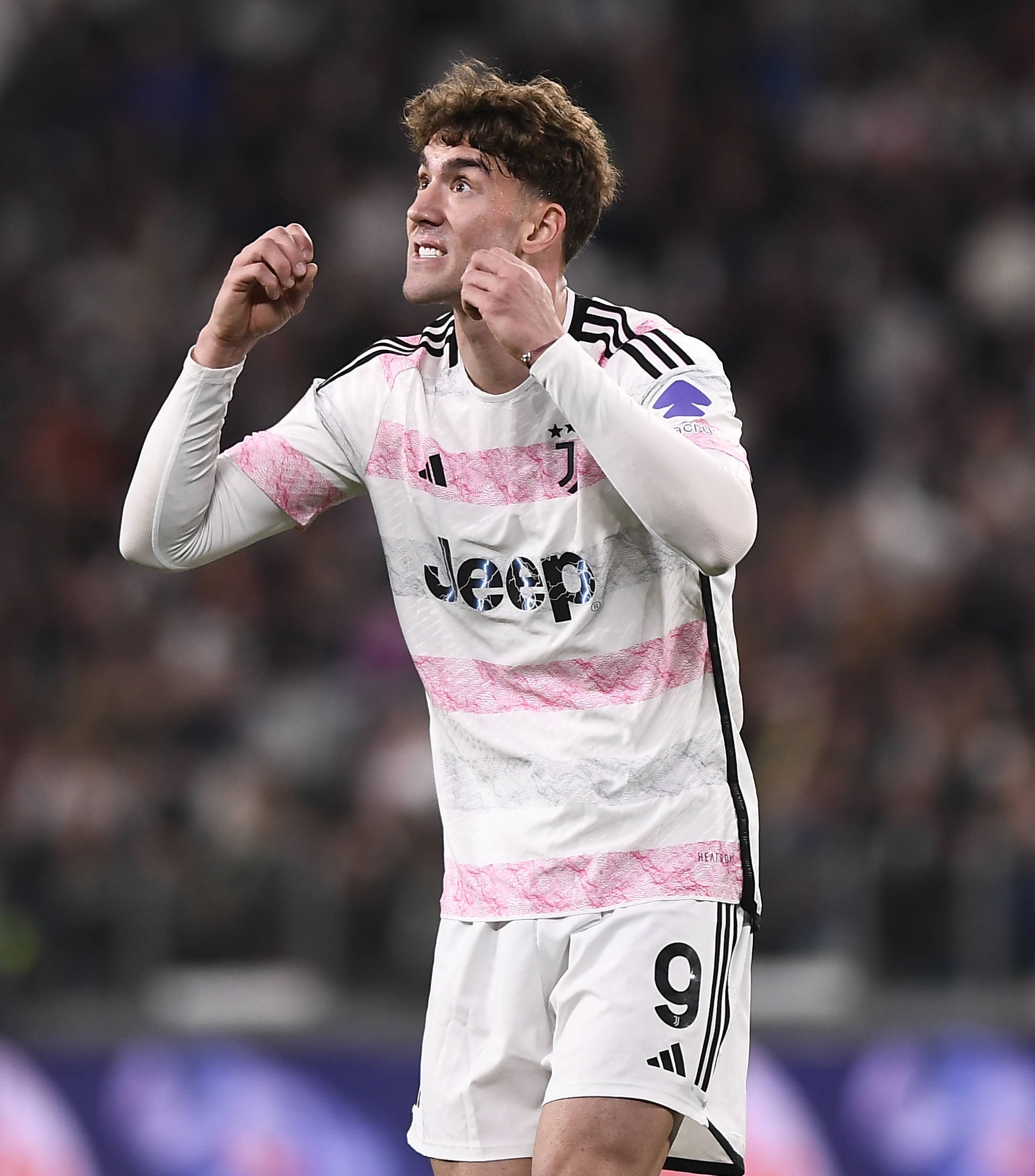 尤文图斯客场取胜，挽救晋级希望的简单介绍