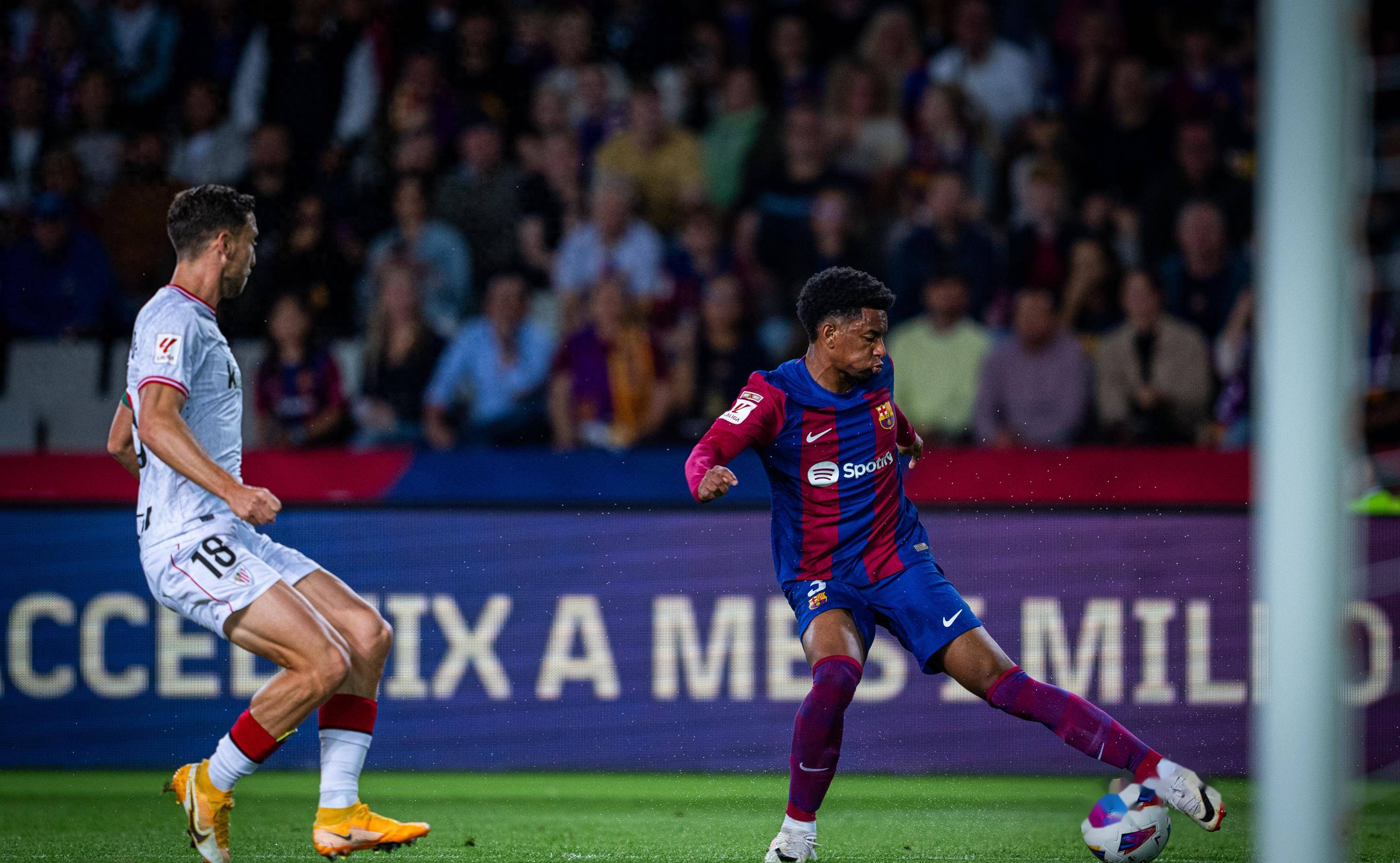 B体育体育新闻-巴塞尔门将索伦森神勇扑救多次，力保不失的简单介绍