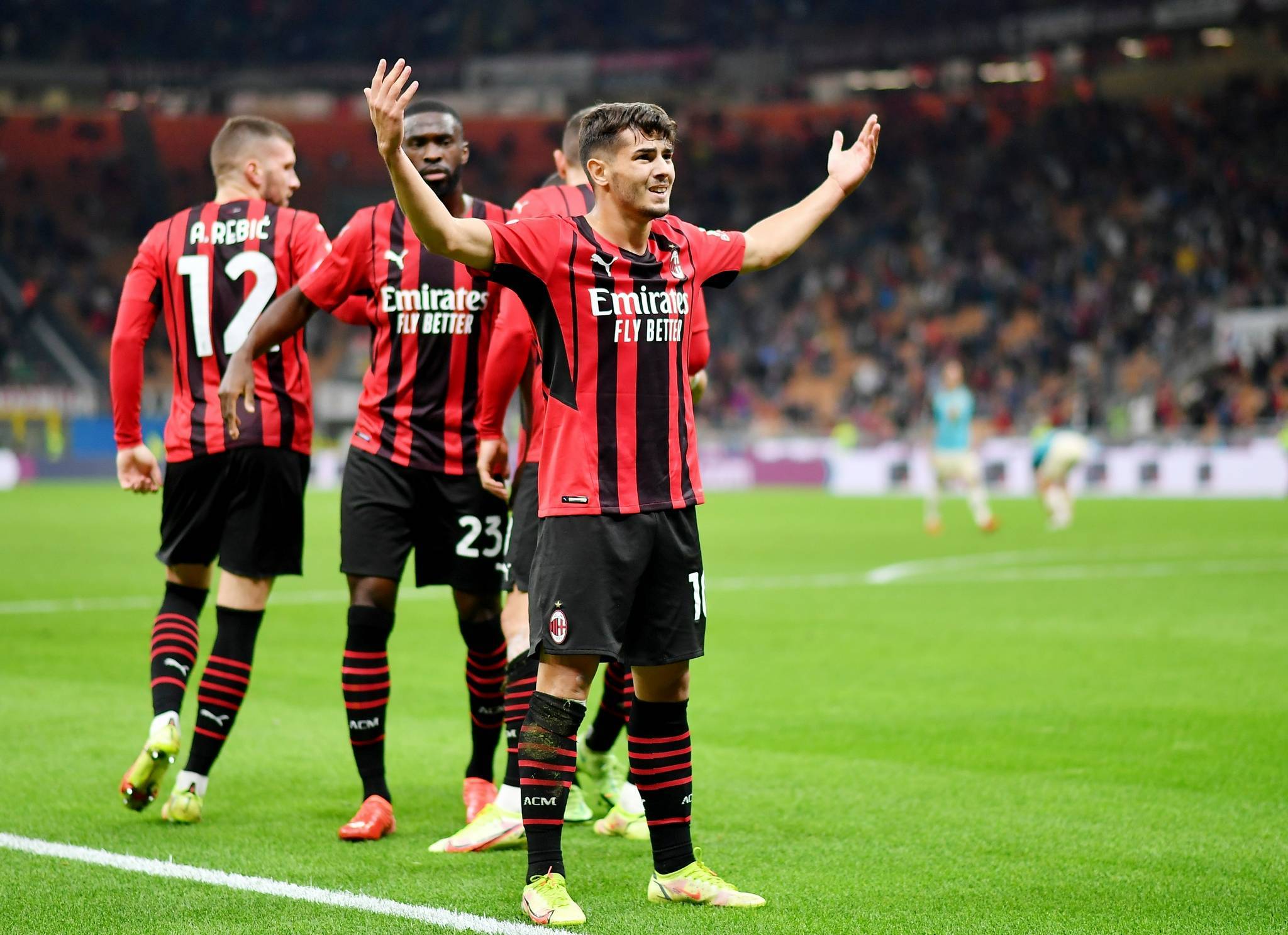 B体育体育亚洲官网-乌迪内斯主场击败维罗纳，欧战热门队登顶排名大涨的简单介绍