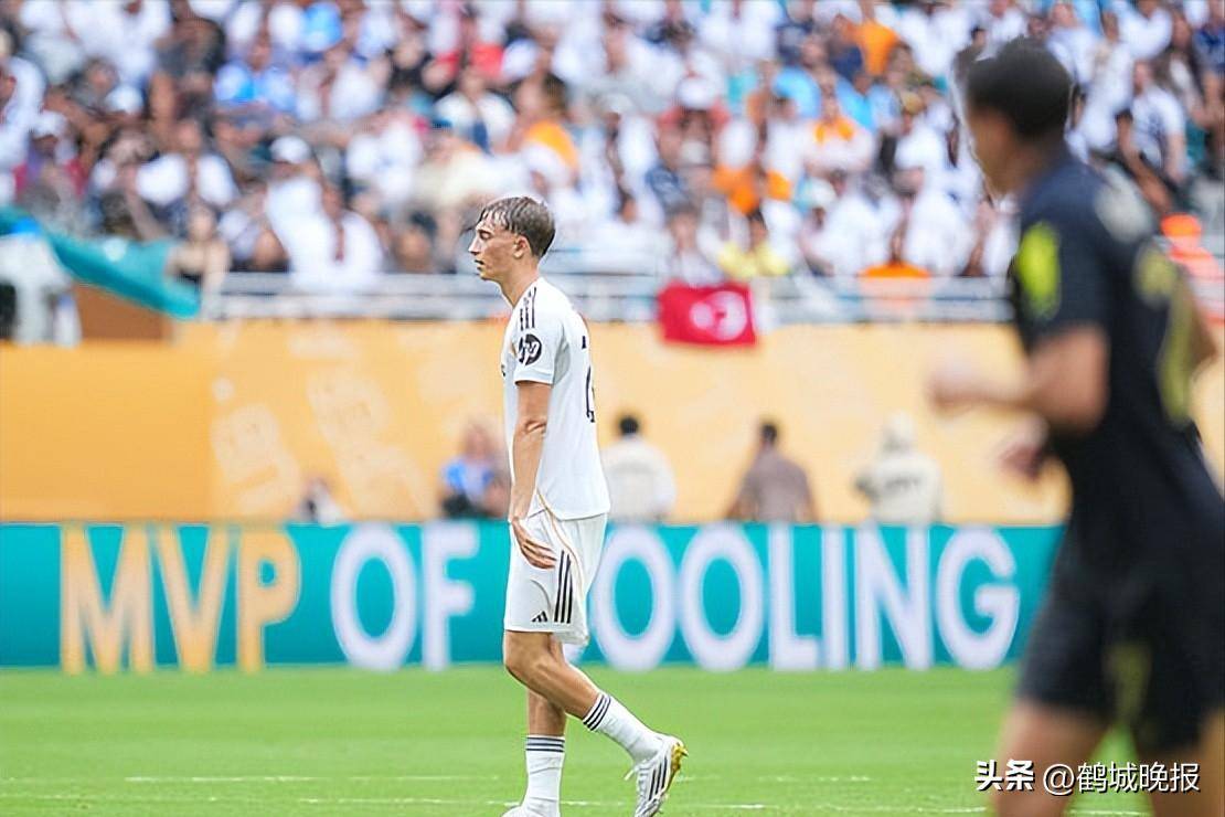 包含卡瓦尼梅开二度，切尔西大胜尤文的词条