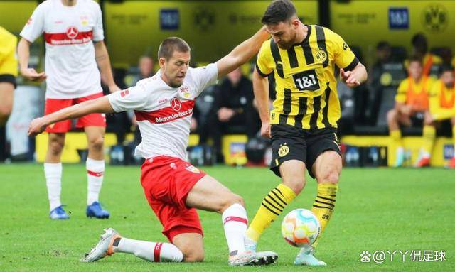 B体育体育课程-斯图加特主场力克奥格斯堡，豪取三分