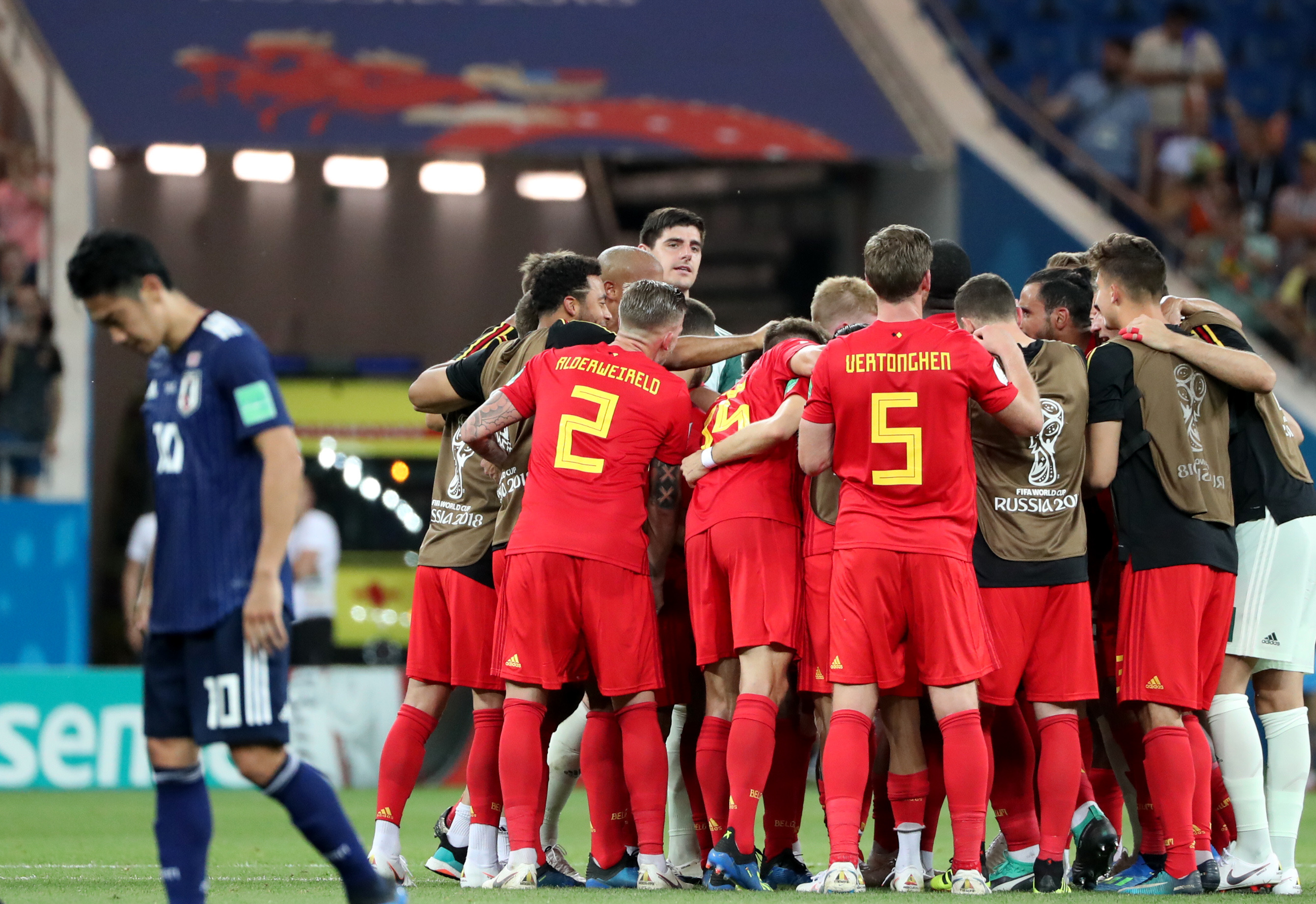 B体育体育网站入口-中游球队胜利在望，冲锋陷阵