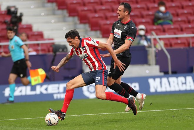 B体育体育官网app-马德里竞技队中场卡雷拉在比赛中发挥出色