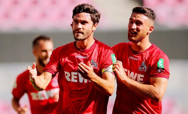 包含莱比锡红牛备战下一场与科隆的比赛的词条