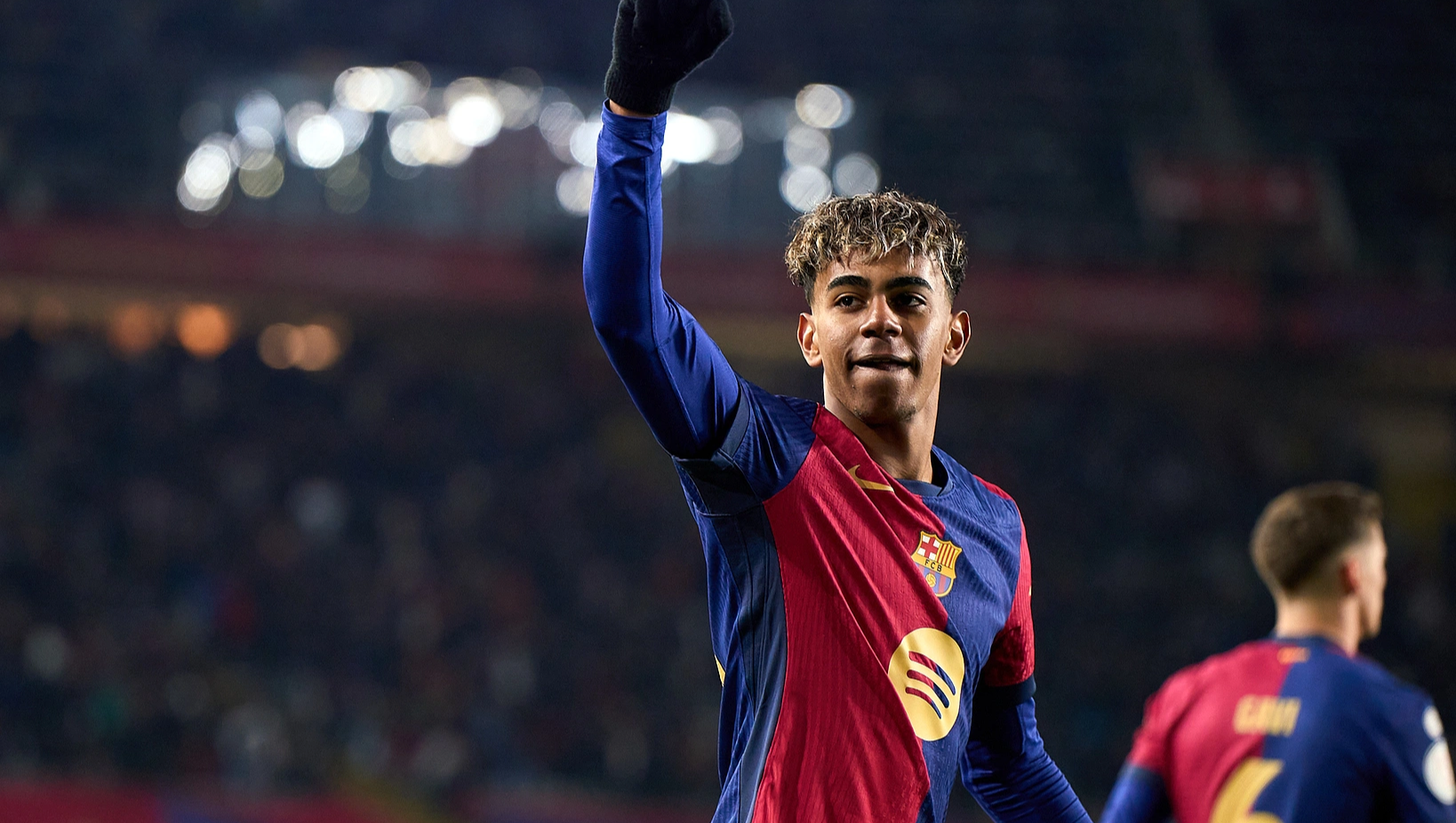 冠军杯比赛中,巴萨大胜一方 冠军杯比赛中,巴萨大胜一方