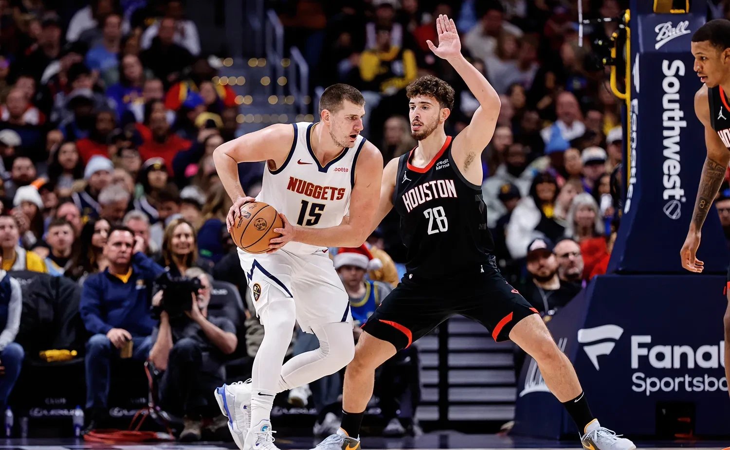 关于掘金惨败火箭,太阳全队状态火热的信息 关于掘金惨败火箭,太阳全队状态火热的信息